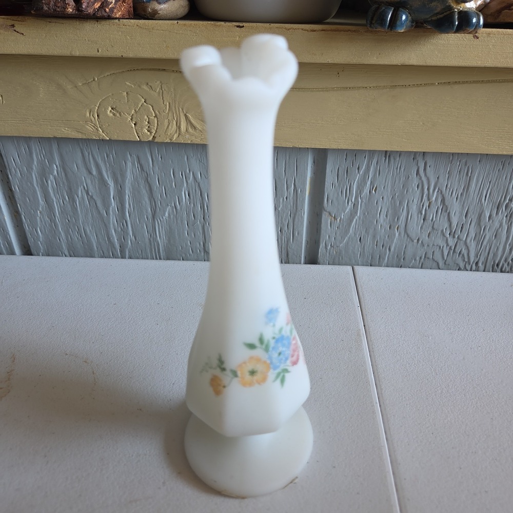 Vintage Fenton Custard Glass Swung Vase Hand Painted Florals Glitter Signed - Picture 2 of 2